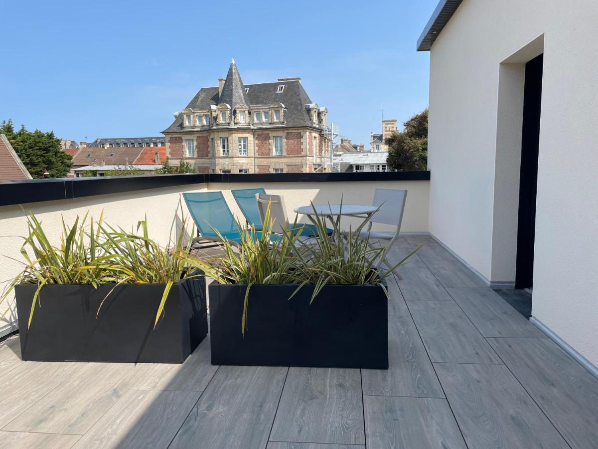 Au Charme Des Marees Apartman Lion-sur-Mer Kültér fotó