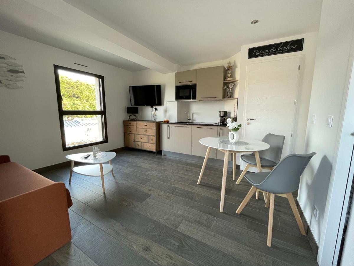 Au Charme Des Marees Apartman Lion-sur-Mer Kültér fotó